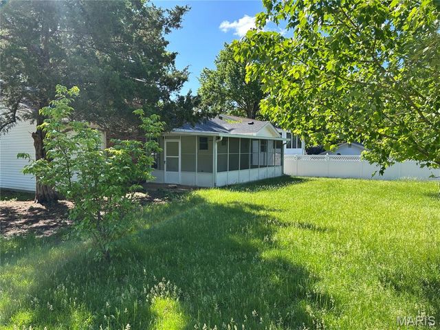 763 Wagon Ridge Drive, Fenton, MO 63026