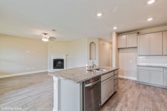10709 Klondike Lane, Aubrey, TX 76227