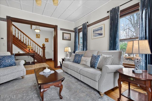 14 Dale Street, Voorheesville, NY 12186