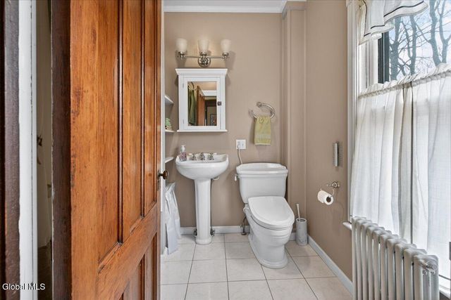 14 Dale Street, Voorheesville, NY 12186