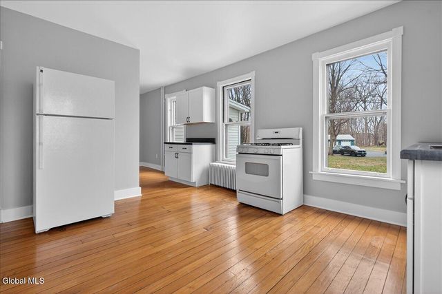 14 Dale Street, Voorheesville, NY 12186