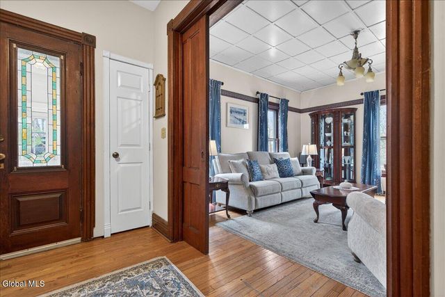 14 Dale Street, Voorheesville, NY 12186