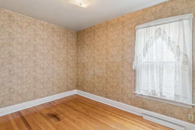 5228 N Ludlam Avenue, Chicago, IL 60630