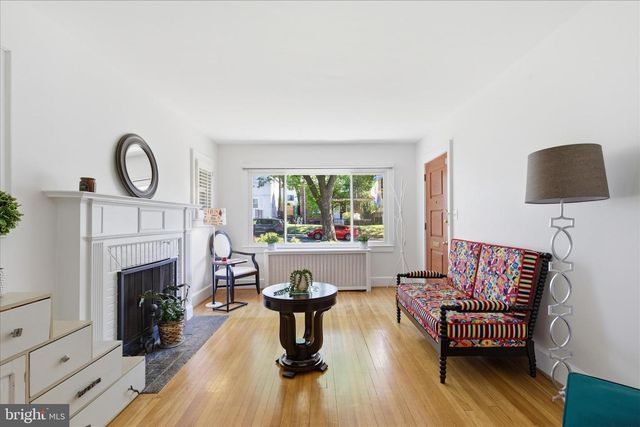 203 PEABODY ST NW, Washington, DC 20011