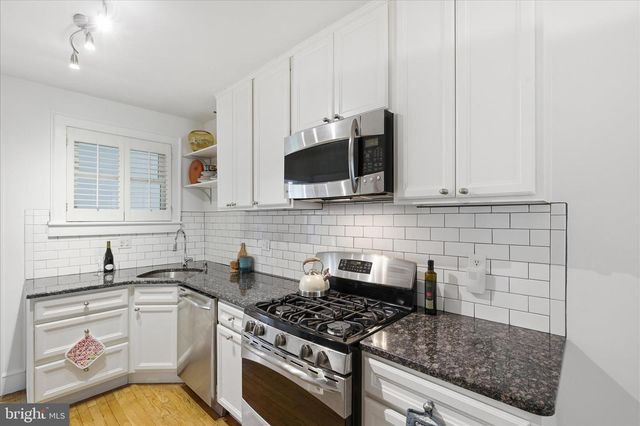 203 PEABODY ST NW, Washington, DC 20011