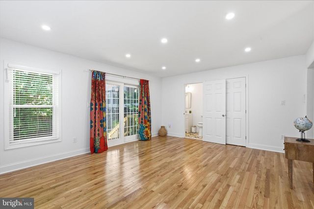203 PEABODY ST NW, Washington, DC 20011