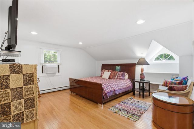 203 PEABODY ST NW, Washington, DC 20011