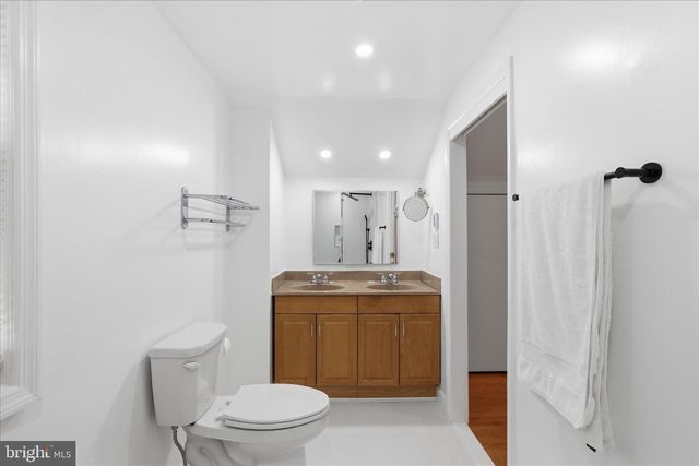 203 PEABODY ST NW, Washington, DC 20011