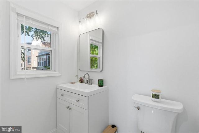 203 PEABODY ST NW, Washington, DC 20011