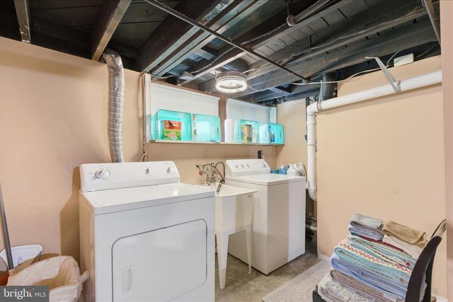 203 PEABODY ST NW, Washington, DC 20011
