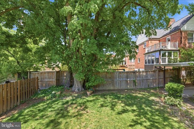 203 PEABODY ST NW, Washington, DC 20011