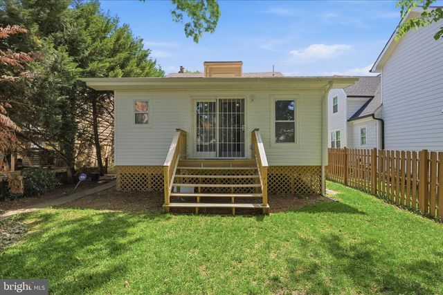 203 PEABODY ST NW, Washington, DC 20011