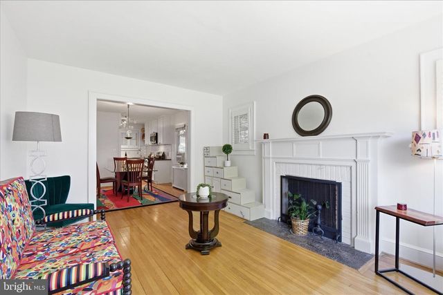 203 PEABODY ST NW, Washington, DC 20011