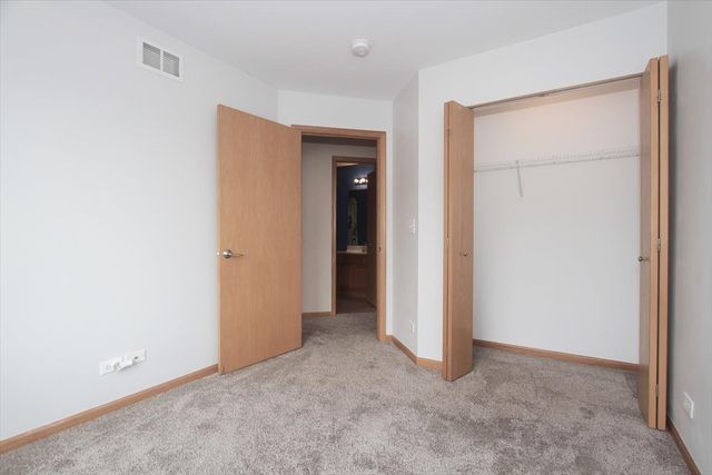 552 Richard Brown Boulevard, Volo, IL 60073