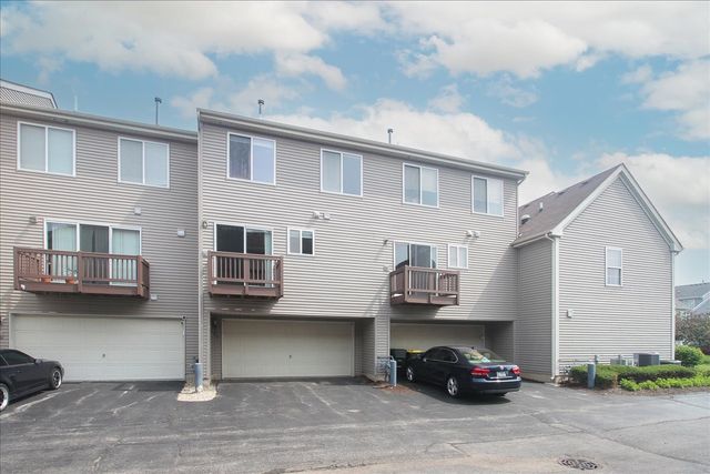 552 Richard Brown Boulevard, Volo, IL 60073
