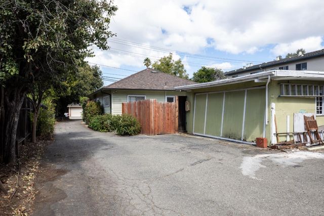 33 Church Street, Mountain View, CA 94041