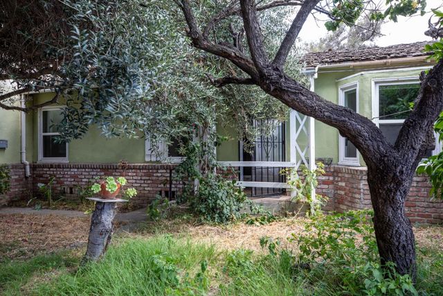 33 Church Street, Mountain View, CA 94041