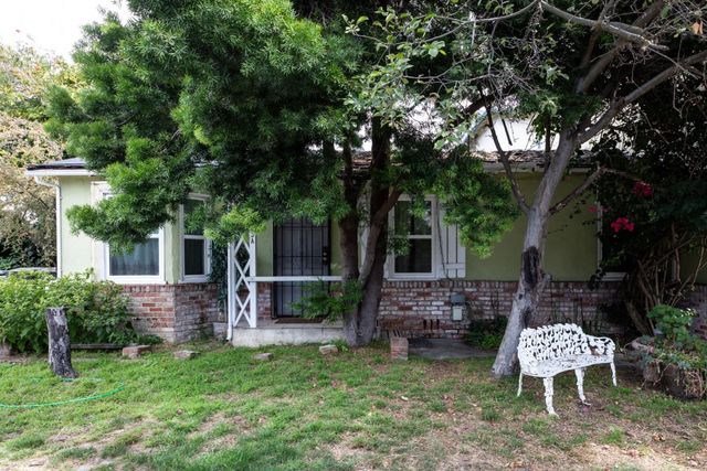 33 Church Street, Mountain View, CA 94041
