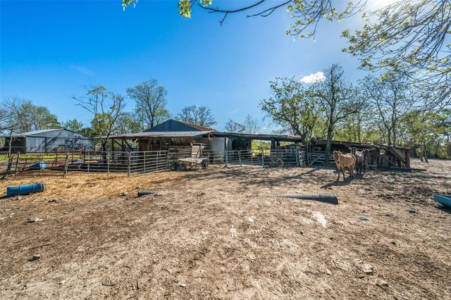 1227 Ave L, Santa Fe, TX 77510