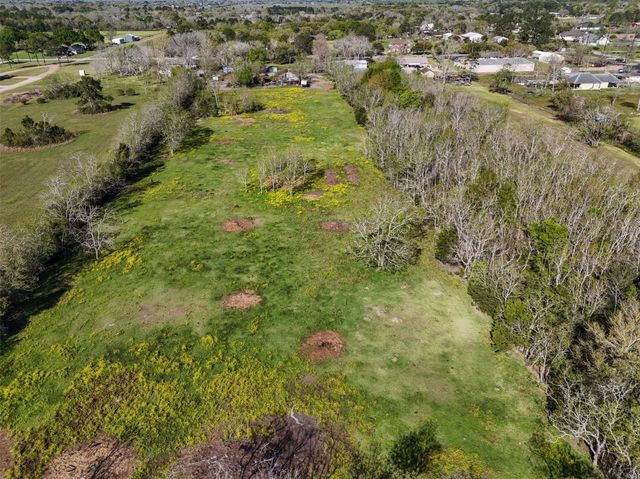 1227 Ave L, Santa Fe, TX 77510