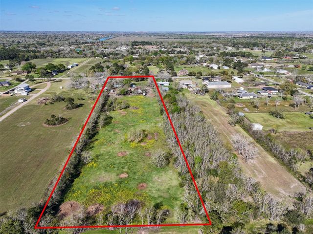 1227 Ave L, Santa Fe, TX 77510