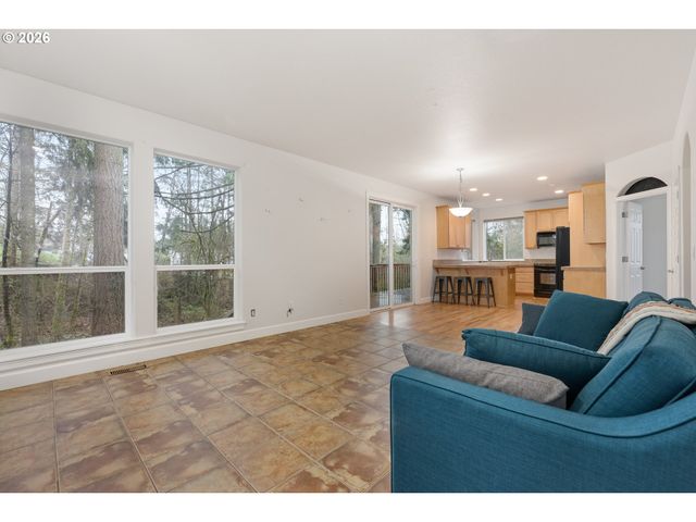 8503 Se 139TH Ct, Portland, OR 97236