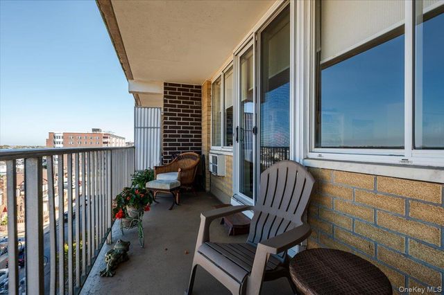 650 Shore Road 5P, Long Beach, NY 11561