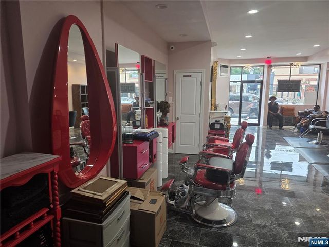 1442 Queen Anne Road, Teaneck, NJ 07666