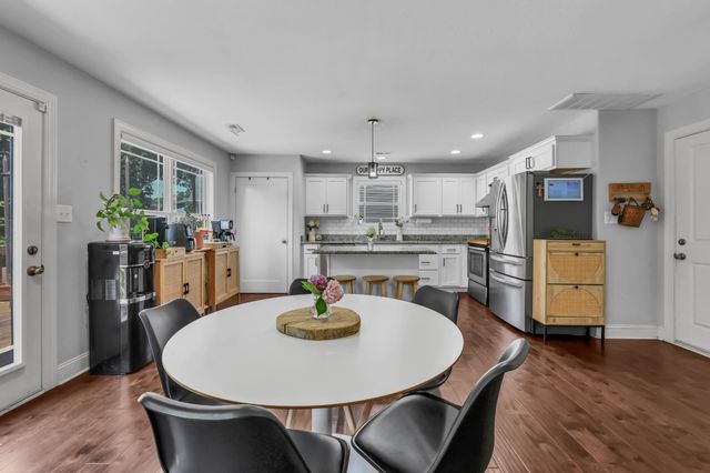 2594 Alex Overlook Way, Clarksville, TN 37043