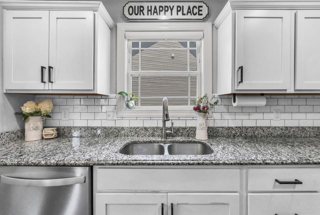 2594 Alex Overlook Way, Clarksville, TN 37043
