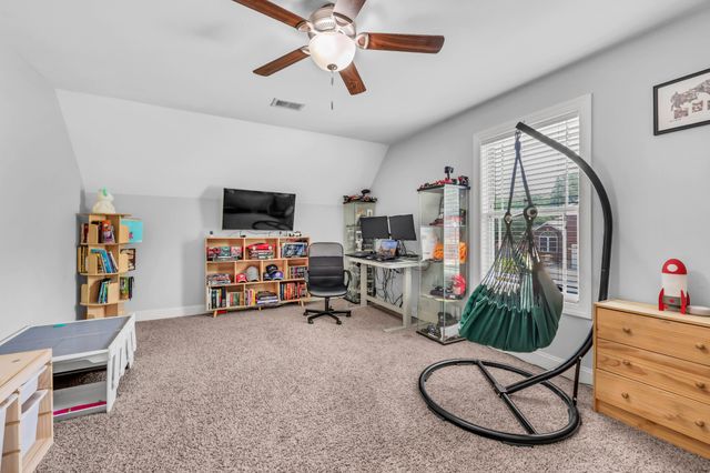 2594 Alex Overlook Way, Clarksville, TN 37043