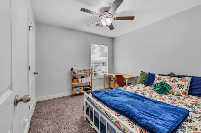 2594 Alex Overlook Way, Clarksville, TN 37043
