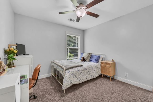 2594 Alex Overlook Way, Clarksville, TN 37043
