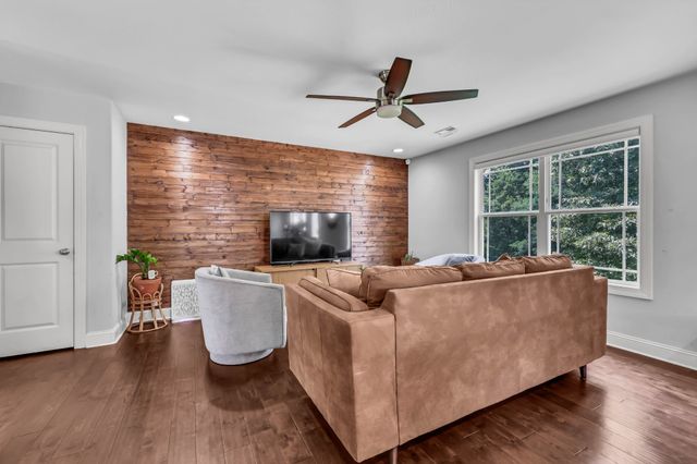 2594 Alex Overlook Way, Clarksville, TN 37043