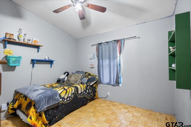 21133 Oak Drive, Larue, TX 75770