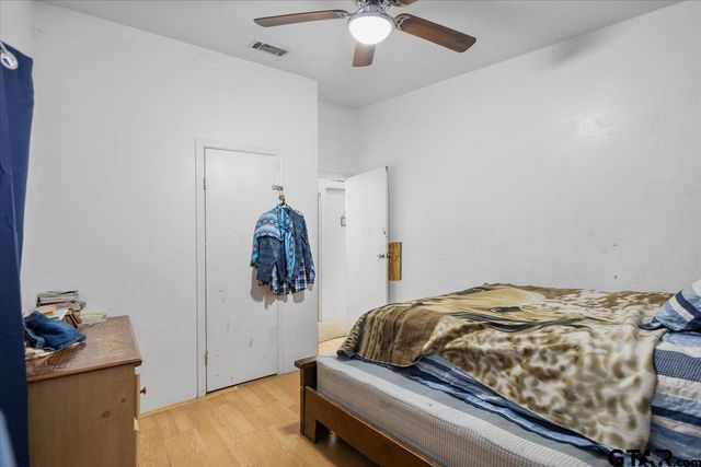 21133 Oak Drive, Larue, TX 75770