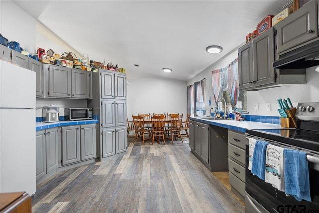 21133 Oak Drive, Larue, TX 75770