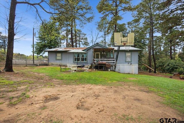 21133 Oak Drive, Larue, TX 75770