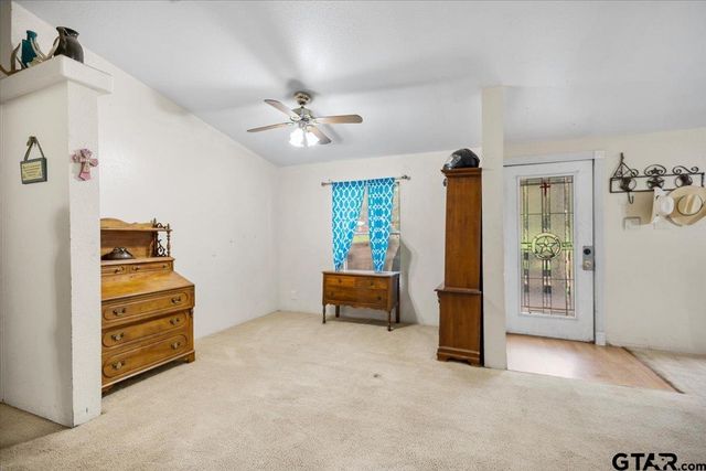 21133 Oak Drive, Larue, TX 75770