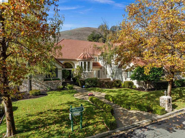 3146 Blackhawk Meadow Drive, Danville, CA 94506