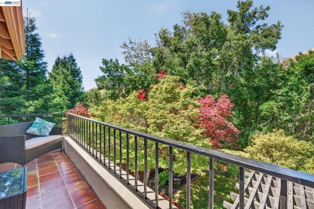 3146 Blackhawk Meadow Drive, Danville, CA 94506