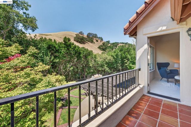 3146 Blackhawk Meadow Drive, Danville, CA 94506