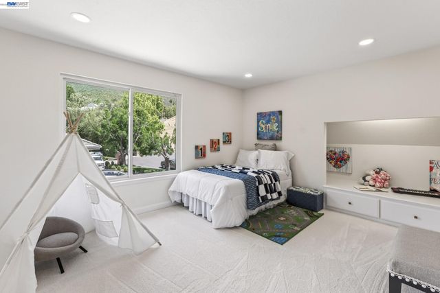 3146 Blackhawk Meadow Drive, Danville, CA 94506