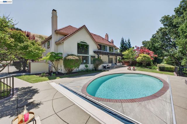 3146 Blackhawk Meadow Drive, Danville, CA 94506