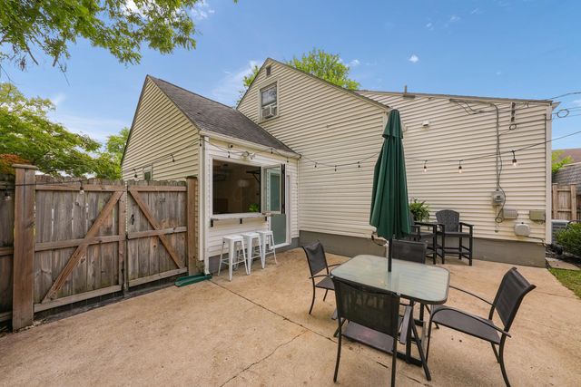 1006 Chambers Circle, Columbus, OH 43212