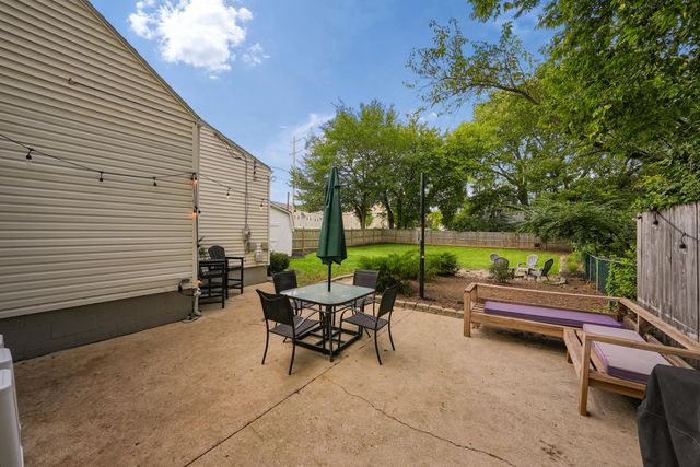 1006 Chambers Circle, Columbus, OH 43212