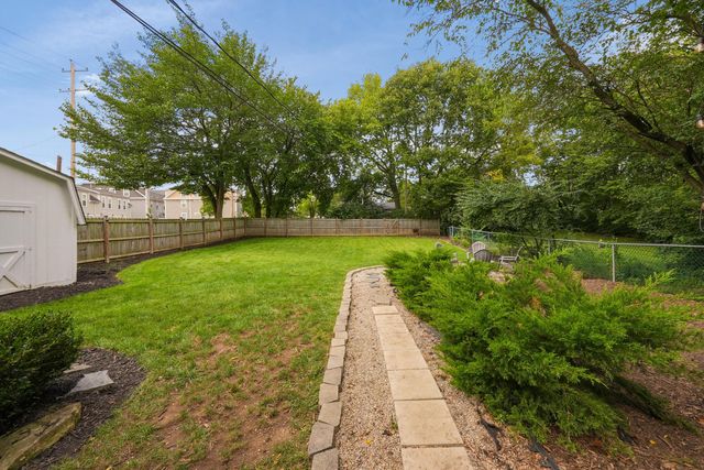 1006 Chambers Circle, Columbus, OH 43212