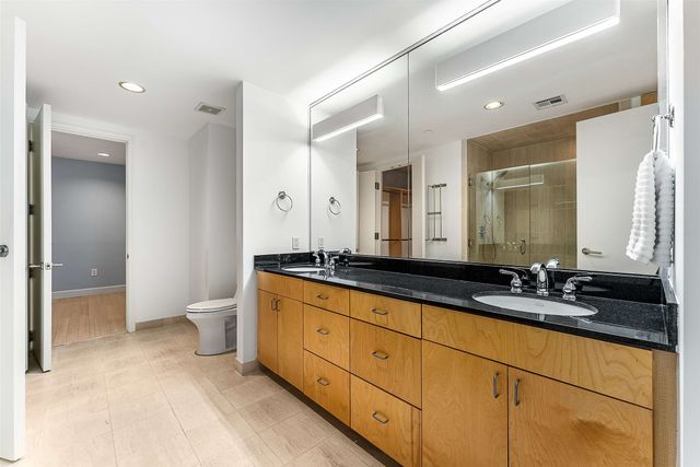 1505 Elm Street 1003, Dallas, TX 75201