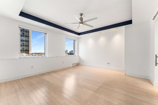 1505 Elm Street 1003, Dallas, TX 75201