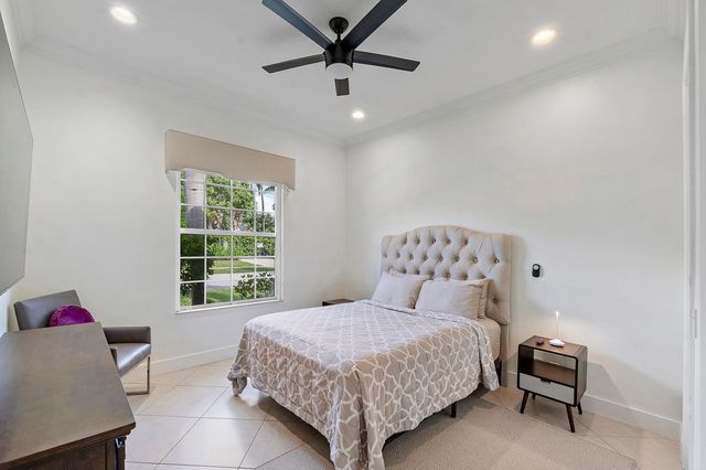 9556 Cobblestone Creek Drive, Boynton Beach, FL 33472